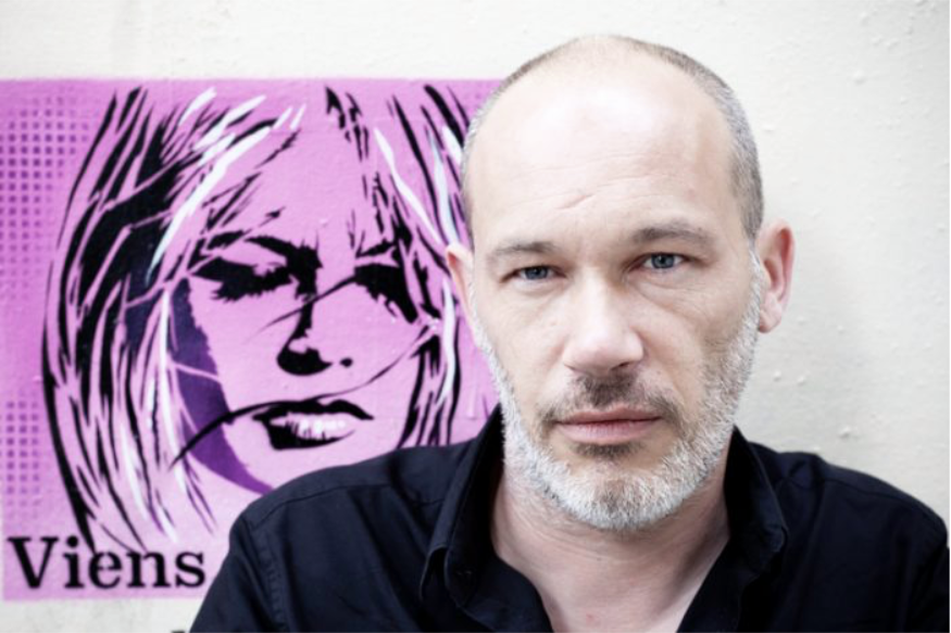 La vie est un roman # 29 septembre 2020 - Paul Morris nous parle de son roman "Le trou" paru chez Médiapop Editions