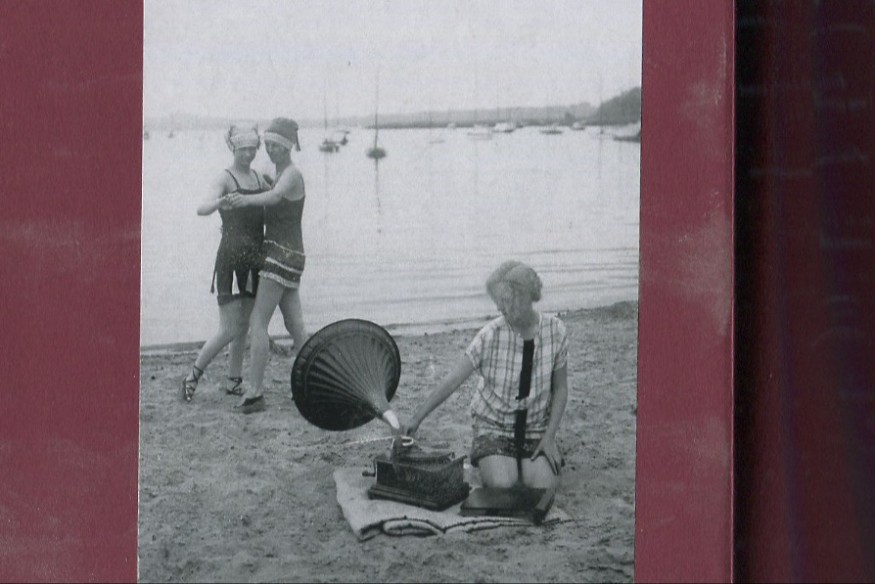 La vie est un roman # 18 octobre 2022 – Esteban Buch, "Playlist - Musique et sexualité"